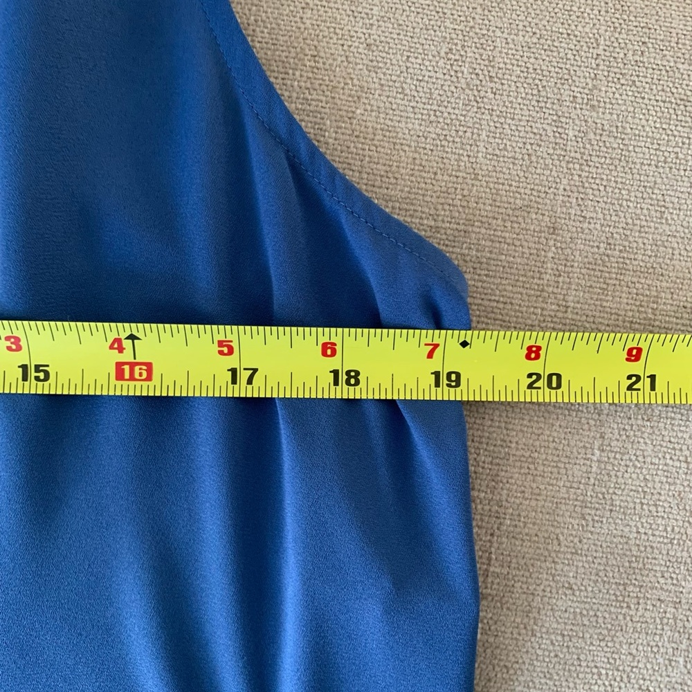 Sleeveless blouse - Picture 4 of 6